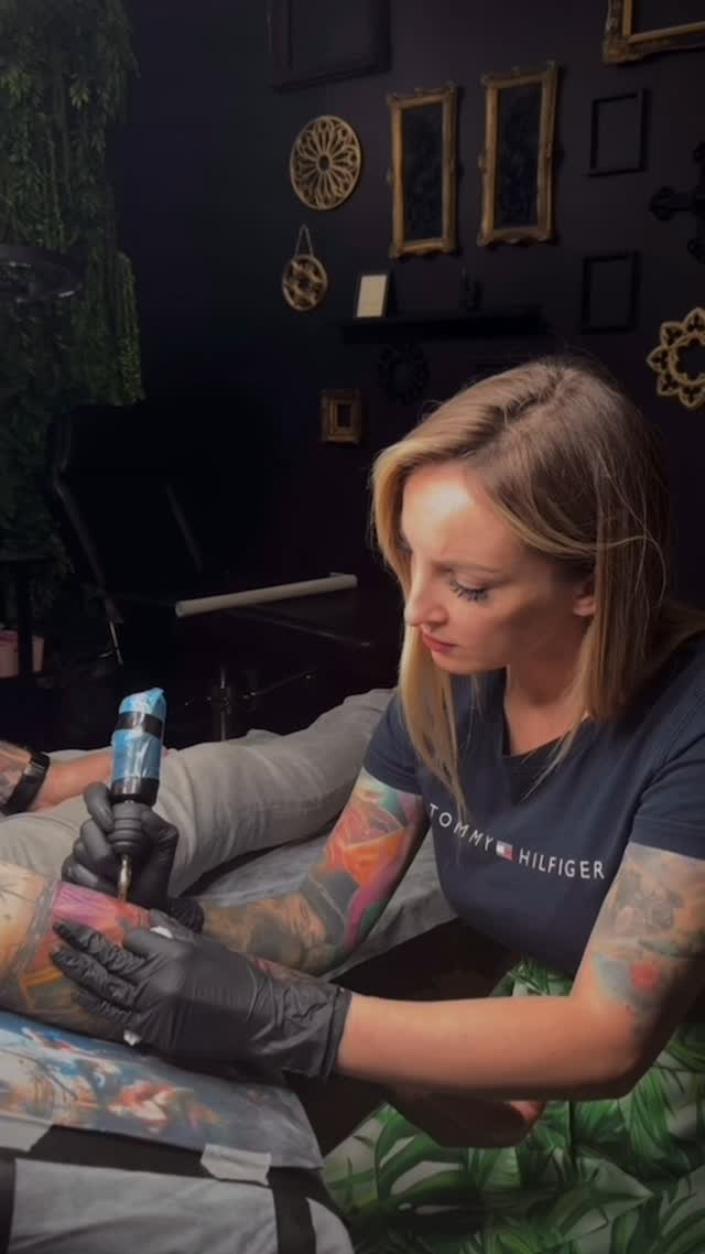 Klimat wikingów w wykonaniu @magdakoralska ✨
Zapisz swój termin u Magdy! 

———————————————
📍ul. Solidarności 11/1, Kostrzyn nad Odrą 
📩 napisz wiadomość 
📞 728-329-423

#tattoo #tattooideas #kostrzynnadodra #slubice #lubuskie #tattooinspiration #vikingstattoo