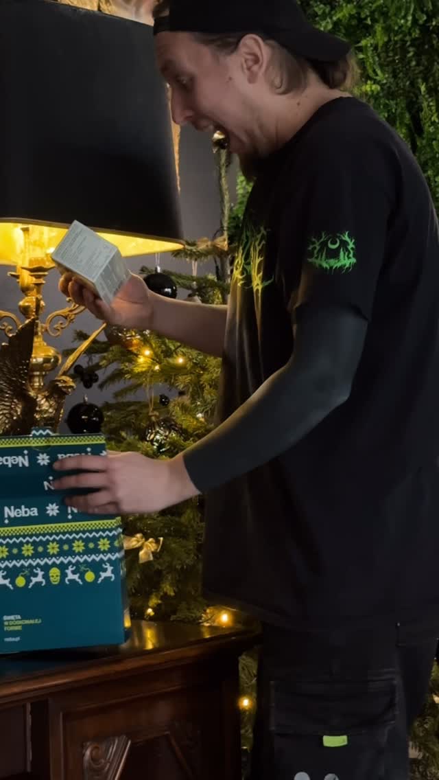 @neba.pl 🎅 wie jak nas rozpieścić 
Każdy znalazł coś dla siebie 🔥🫶
Dziękujemy za paczkę! 

#gift #neba #tattooartist #zabronmitattoostudio