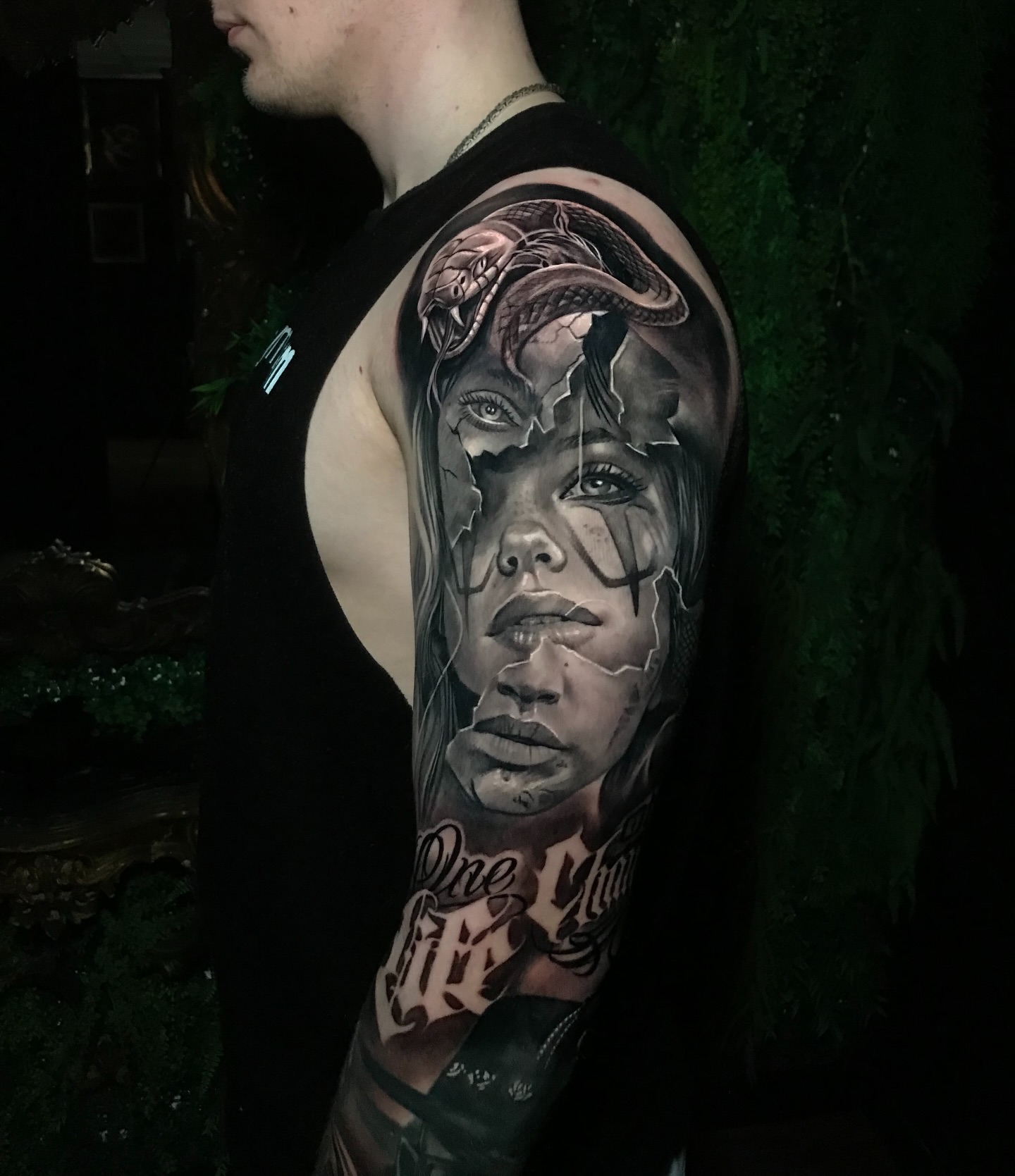 Wykonanie @oleg_sitnikoff 🔥

———————————————
📍ul. Solidarności 11/1, Kostrzyn nad Odrą 
📩 napisz wiadomość 
📞 728-329-423

#tattoos #darktattoos #blackandgreytattoo #realistictattoos #inked